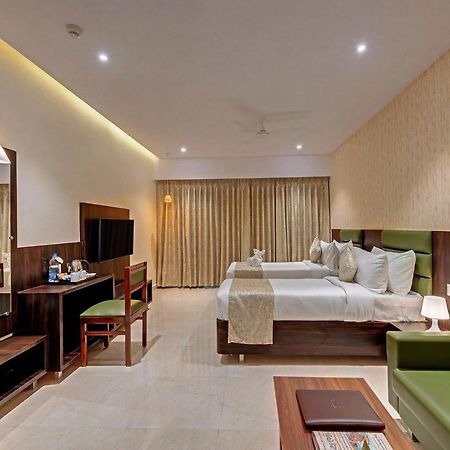 Guruprerna Beacon Resort, Dwarka Buitenkant foto