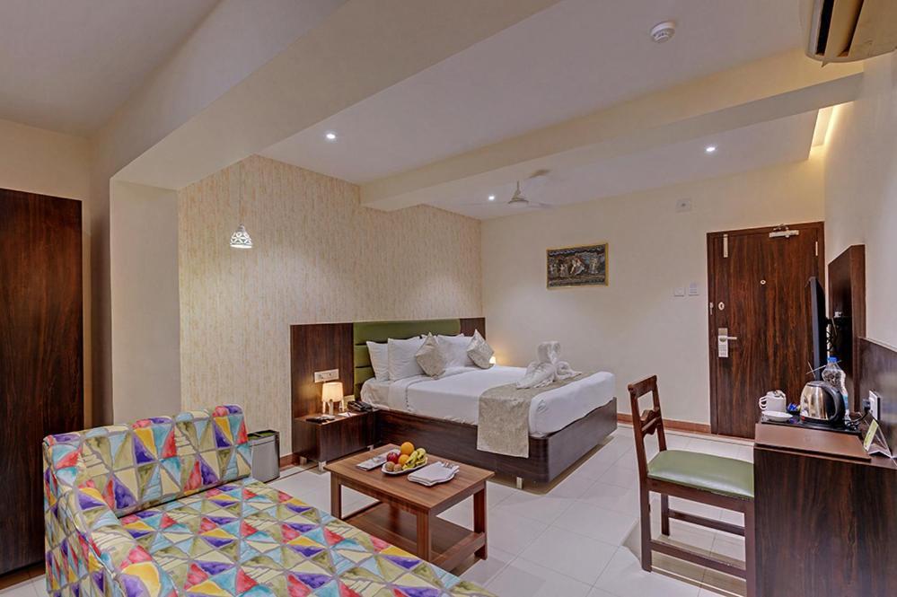 Guruprerna Beacon Resort, Dwarka Buitenkant foto