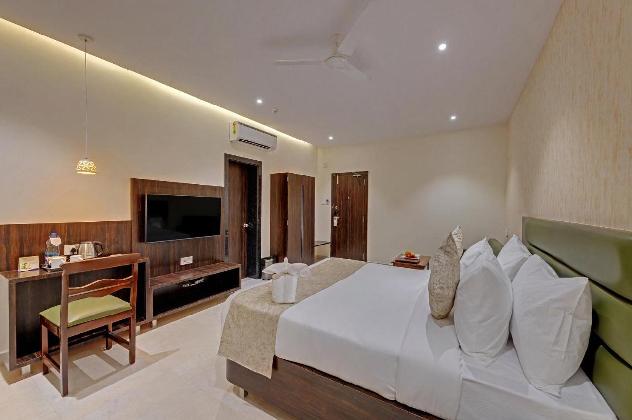 Guruprerna Beacon Resort, Dwarka Buitenkant foto