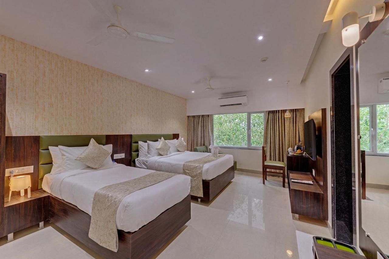 Guruprerna Beacon Resort, Dwarka Buitenkant foto